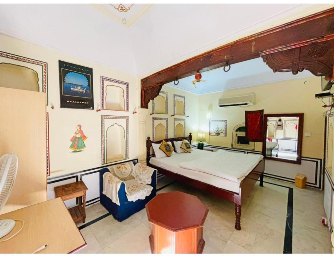 Apartament Singhasan Haveli, Mandāwa Zewnętrze zdjęcie