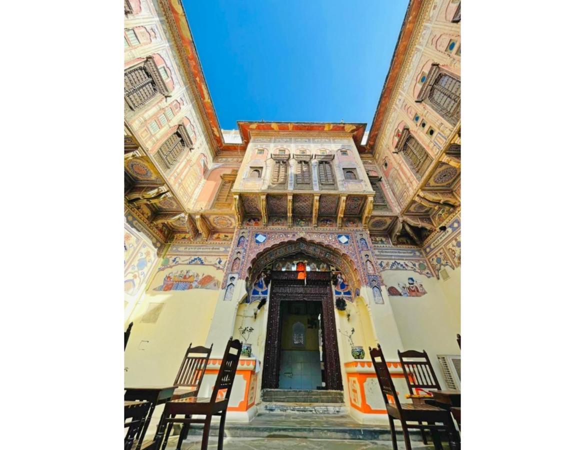 Apartament Singhasan Haveli, Mandāwa Zewnętrze zdjęcie